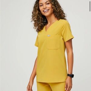 Figs Light Gold Catarina™ - One-Pocket Scrub Top